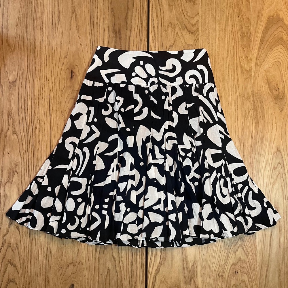 INC International Concepts Abstract Print Skirt Womens Size 2 Black White Artsy
